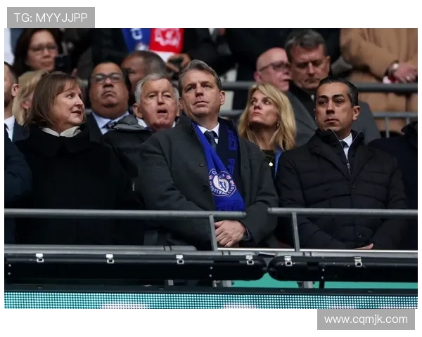 切尔西更衣室风波再起斯特林与恩佐训练场激烈冲突引发关注 切尔西更衣室风波再起斯特林与恩佐训练场激烈冲突引发关注