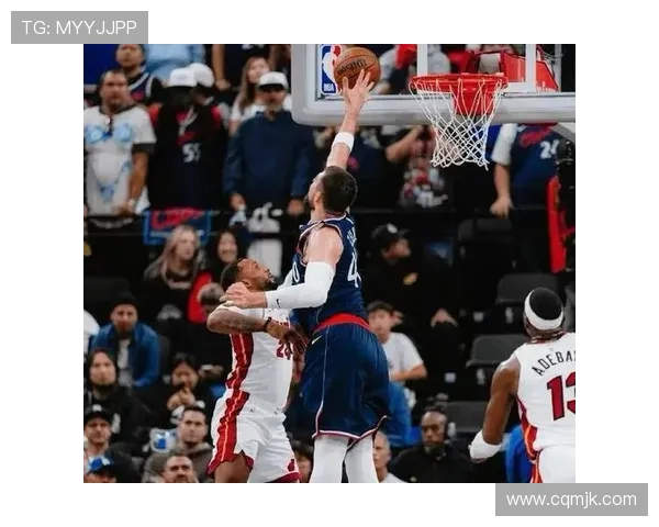 快船与热火激战正酣腾讯视频全程直播精彩瞬间