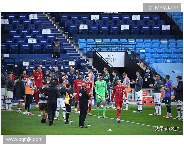 曼联迎战青年人期待精彩对决球迷热情高涨助威球队奋勇争胜