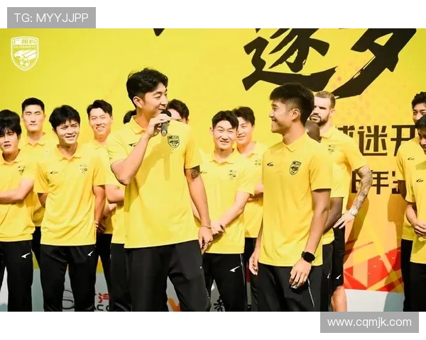 广州篮球队节奏变革引发热议球迷期待新战术带来精彩表现